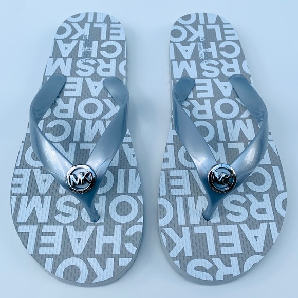 Micheal Kors White/ Silver Flip Flop /Silver logo - Picture 3 of 10